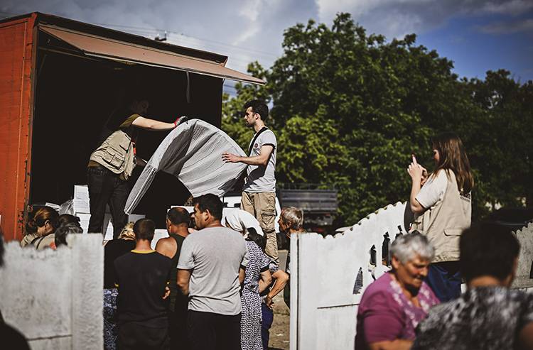 Ukrayna'daki Pavlivka köyünde evler kullanılamaz hale geldi 4